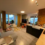 Apartmán New, Free Parking, Big Balcony Premiere *