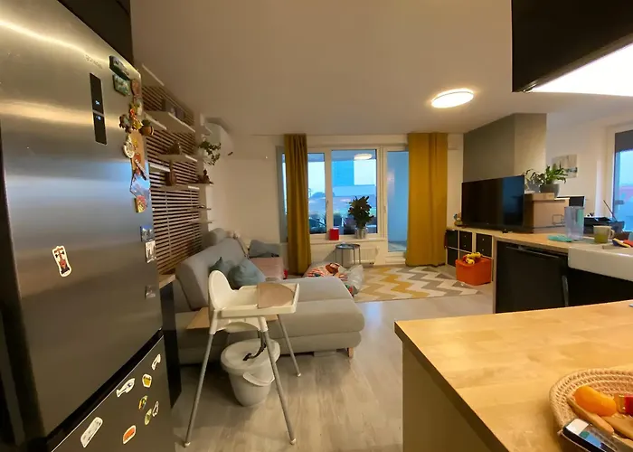 New, Free Parking, Big Balcony Premiere * 布拉迪斯拉发